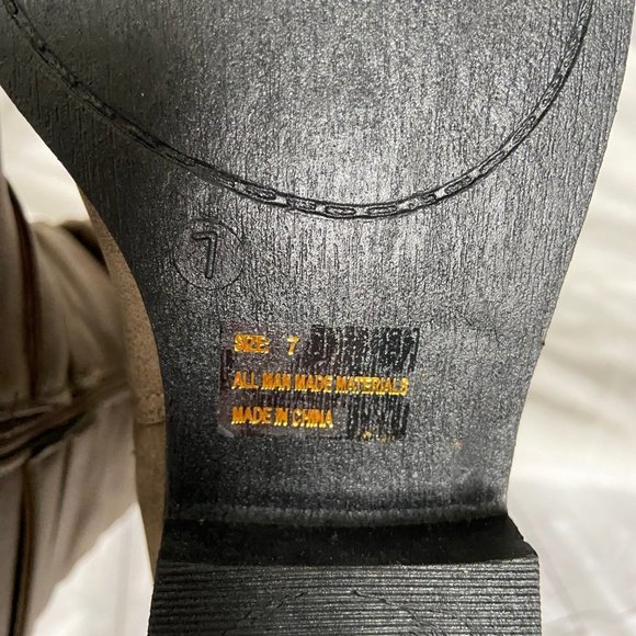 Source Unknown Tan Heeled Boots - Picture 4 of 9